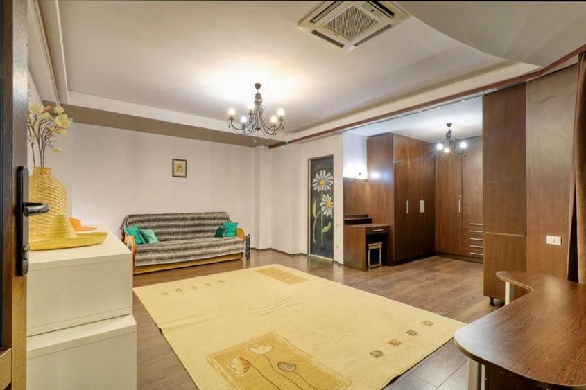 Apartament de 5 camere in vila zona Ion Mihalache - Banu Manta - Kiseleff