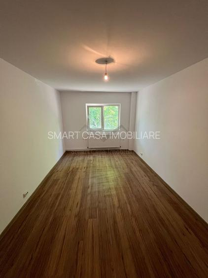 Apartament 2 camere decomandat Nicolina - 9