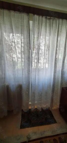 De vânzare apartament 3 camere decomandat