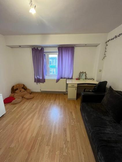 Vand Apartament 3 Camere Central 85mp