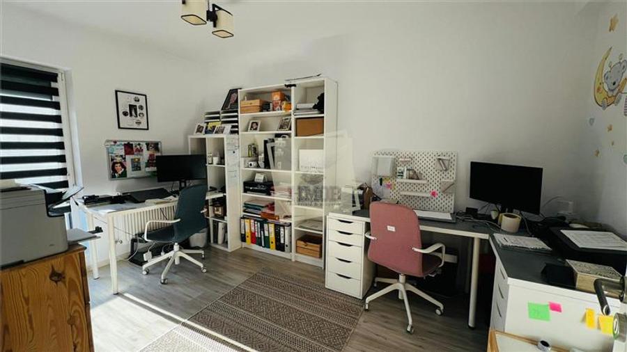Casa 4 camere 3 bai si 2 parcari in Selimbar