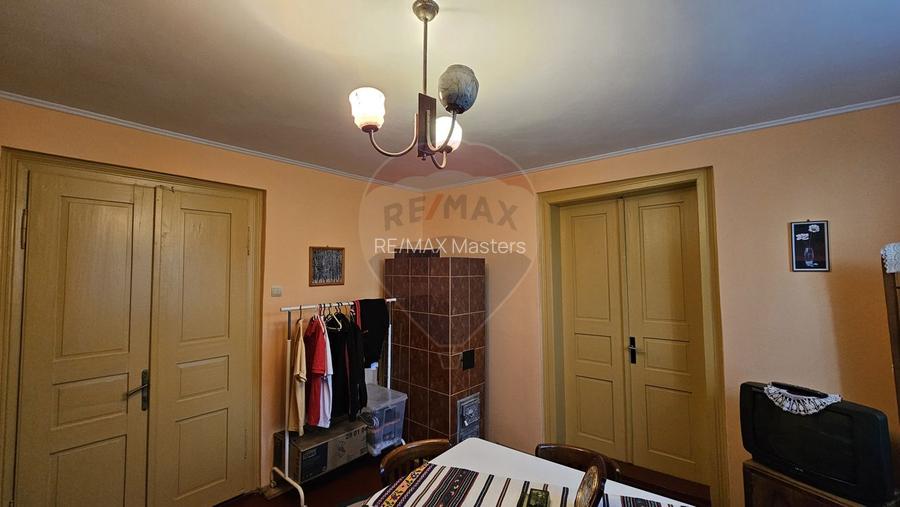 Casă / Vilă cu 3 camere de vânzare-Cacica-Suceava - 58