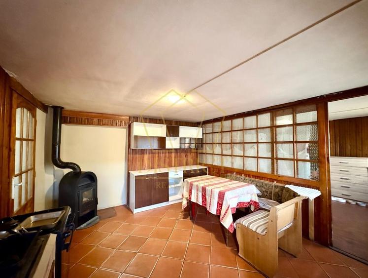 Casa individuală cu 6 camere | Mosnita Veche
