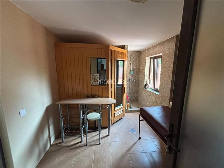 Casa exclusivista - complet mobilata si utilata - la doar 2,7 km de centrul oras - 15