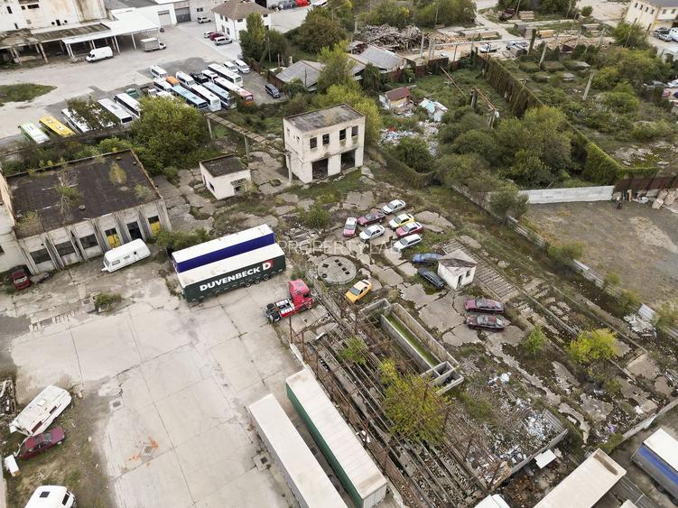 Clădiri industriale cu teren 6820mp - 8
