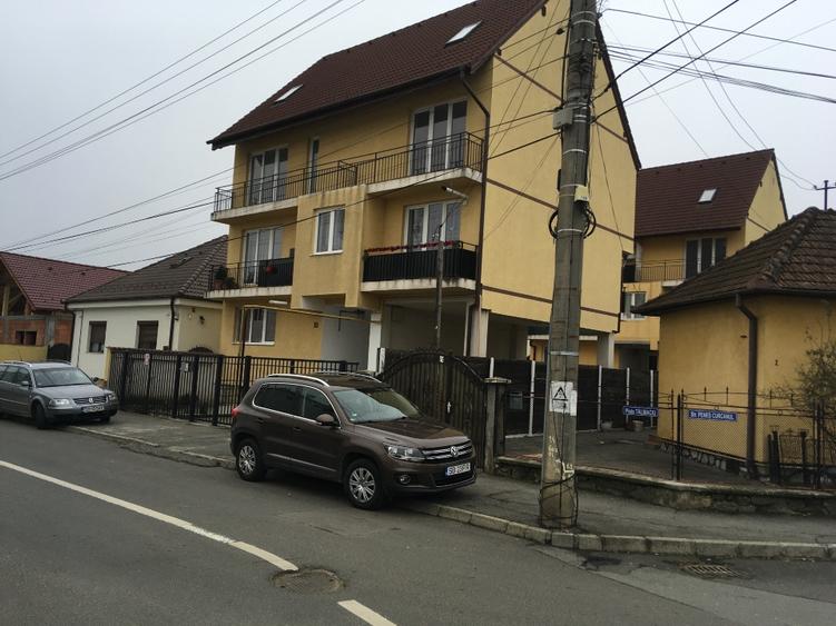 Închiriez apartament 2 camere la vila