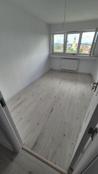 Apartament 4 Camere|86 mp|Vedere Panoramică spre Parcul Cetății |Lift