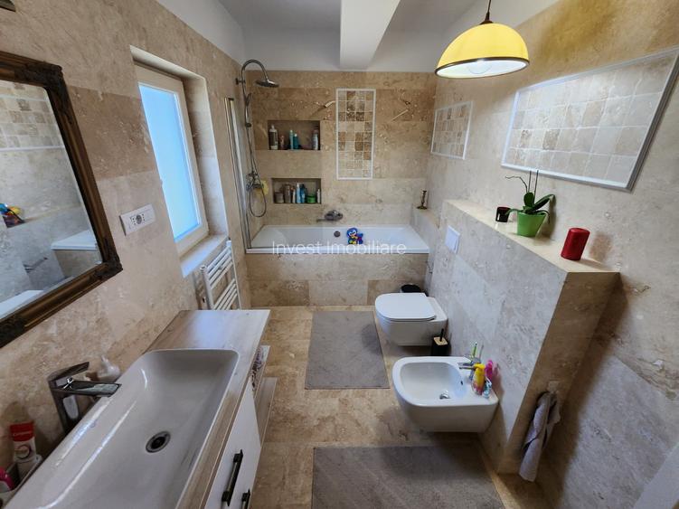 CASA ZONA PODISUL INSORIT , 100 MP UTILI , 380 MP TEREN - 13