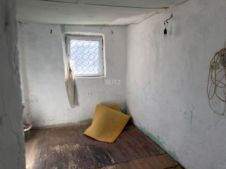 Casă renovabilă + teren, 51 mp, 277 mp, zonă 1 Mai - 6