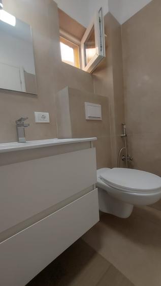 STUDIO DUBLU CU CURTE PROPRIE | recent renovat, metrou 12 minute