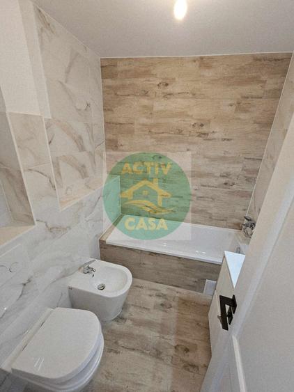 Apartament 3 camere, decomandat, centru, Roman, Neamt