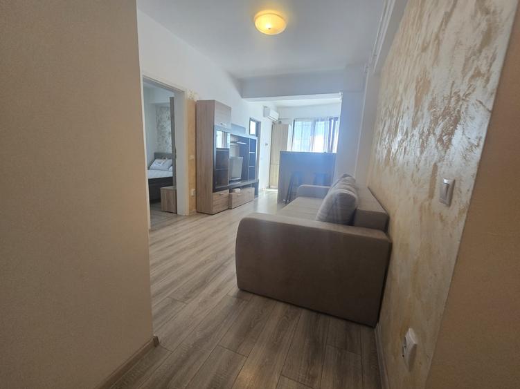 Apartament 3 camere in Centru-Palas, mobilat,etaj 5/7,loc de parcare, cod:162821