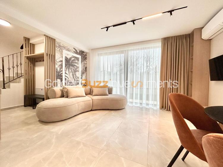 Vila de închiriat - 4 camere - Pipera