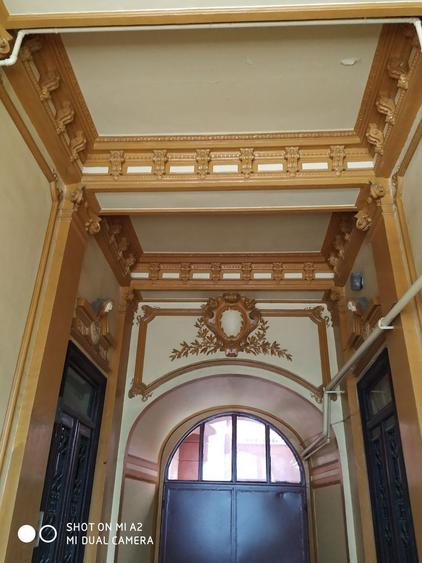 Universitate: Unirii S+P+m+1+M pe bulevard, 2.850 mp constr