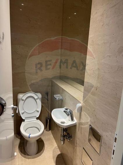 INCHIRIERE Apartament cu 3 camere tip duplex in zona Nordului