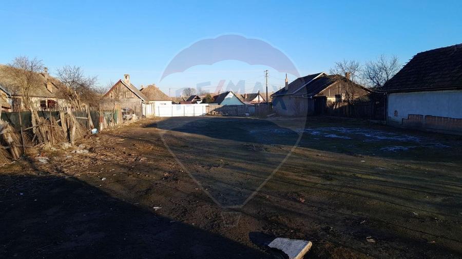 Teren curti constructii 857 mp de vanzare in Pecica , Arad