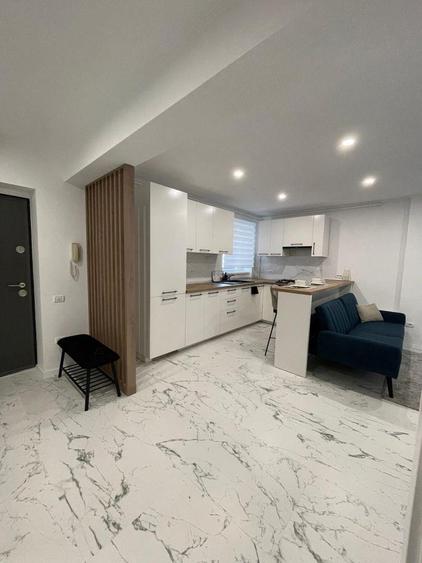 Apartament 2 camere, semidecomandat, -