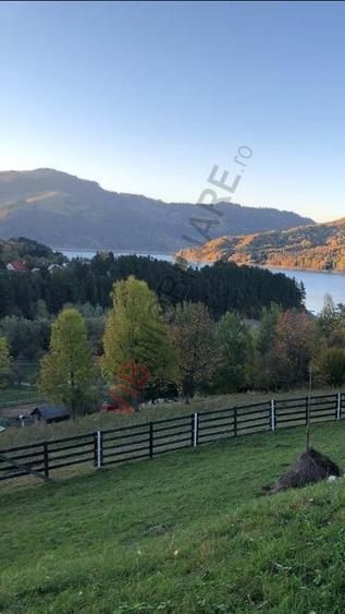 Ceahlau , 1000mp , lotizare la cererea clientului , vedere superba catre lac