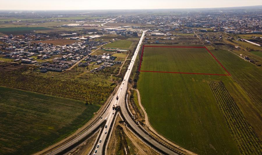 Proprietar vand teren INTRAVILAN, 69171mp, DNE85 cu acces direct la A7