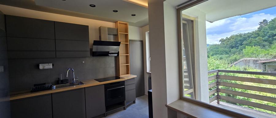 Apartament deosebit 3 camere, suprafata 111 mp, mobilat, utilat preminum, garaj.