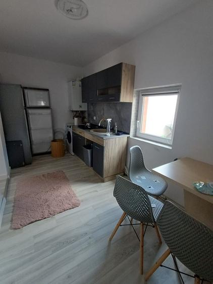 DELFINARIU CASA CU 3 CAMERE 130MP PRET 175000 EURO