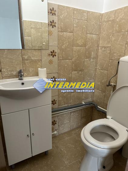 Apartament cu 3 camere I 2 bai I de inchiriat I Centru zona Primariei I etaj 2 I