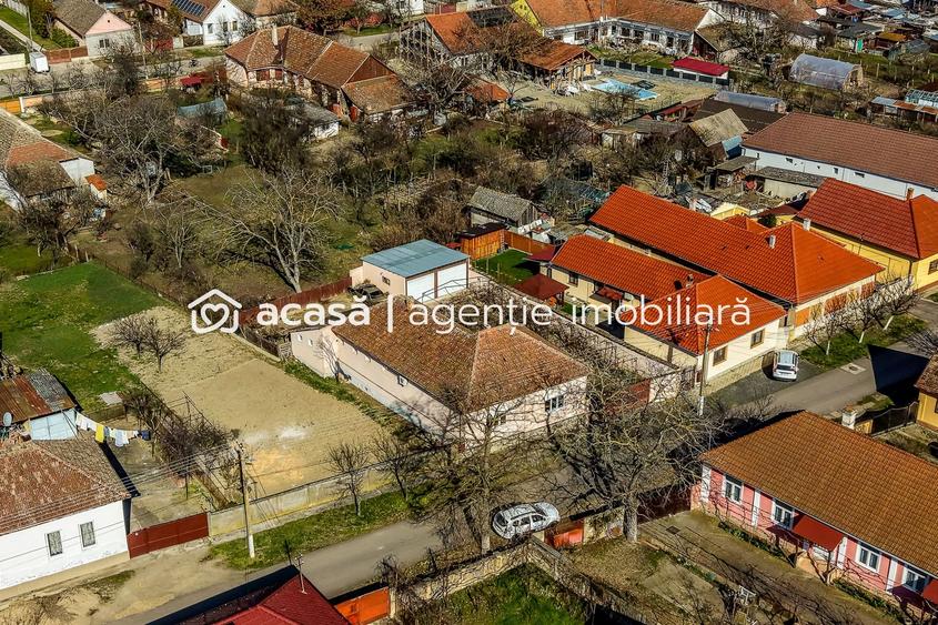 Casa ideală pentru familie: școală la 3 min. Zonă foarte liniștită.