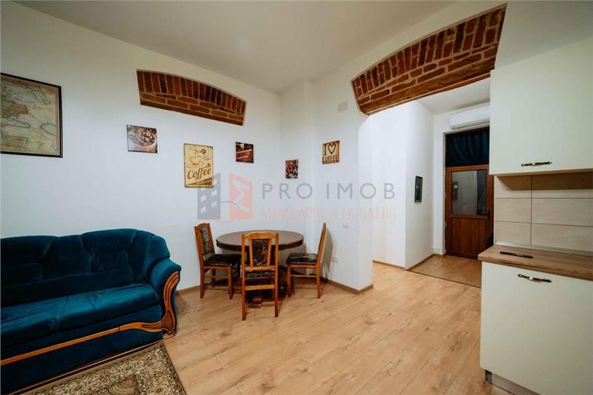 Apartament 3 camere cf 1 decomandat zona Centru