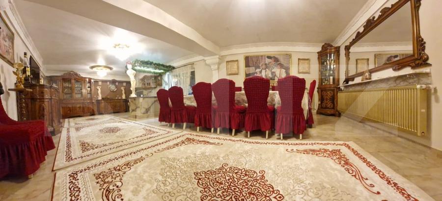 Casa exclusivistă cu 4 dormitoare, 390 mp utili, zona Calea Moldovei