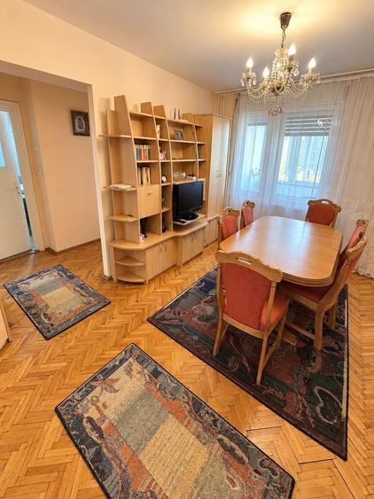Apartament 4 camere - Zona Prima Shops