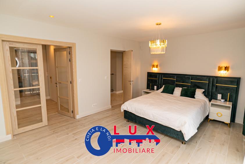 ID 6613 DE VÂNZARE - Vila de LUX - Zona 9 Mai