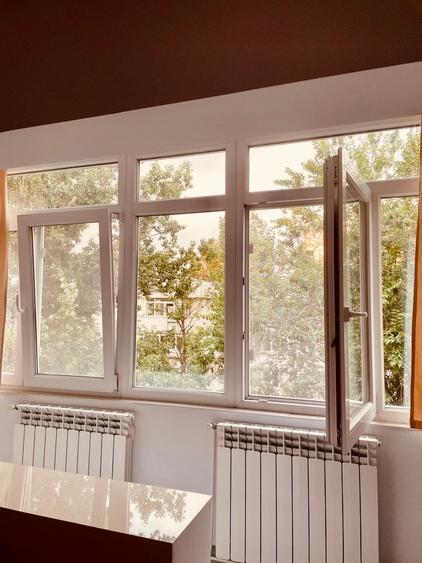 Garsoniera Alba Iulia, mobilată si utilată modern, renovată, curată, libera