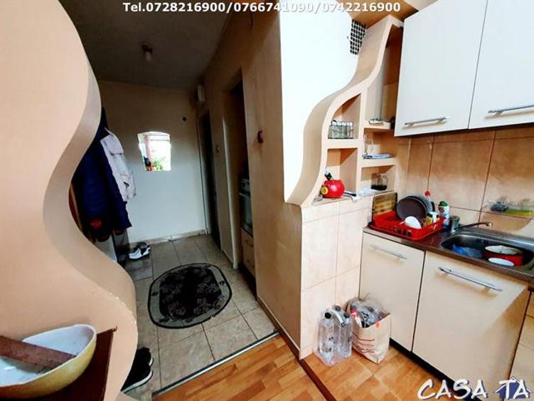 Apartament 3 camere, situat in Targu Jiu, Aleea Teilor