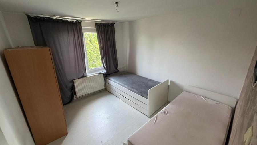 OCAZIE --- Apartament 3 camere  67.6 mp, Rahova - Parc Pecineaga