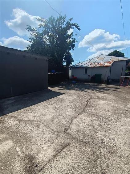 Casa foarte bine intretinuta, zona Cazasu