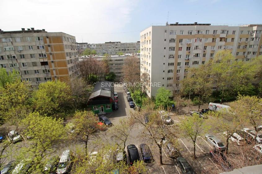 3 camere de 85 mp, cu centrală termică proprie, metrou Crângași la  10 minute - 13