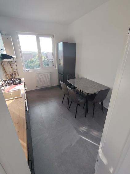 3 camere mobilat – Fundeni, Dobroești, Str. Stejarului, etaj 2. mobilat, parcare