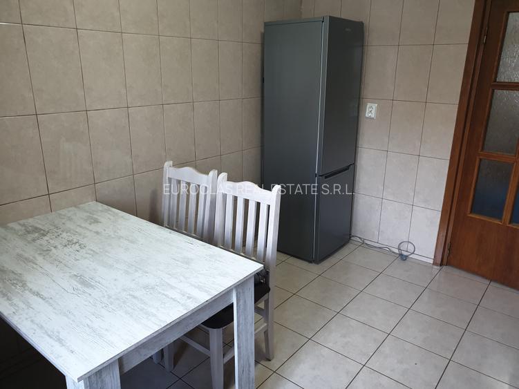 Apartament 3 camere decomandat - Dacia - 550 euro/luna (Cod E2+E7) - 9