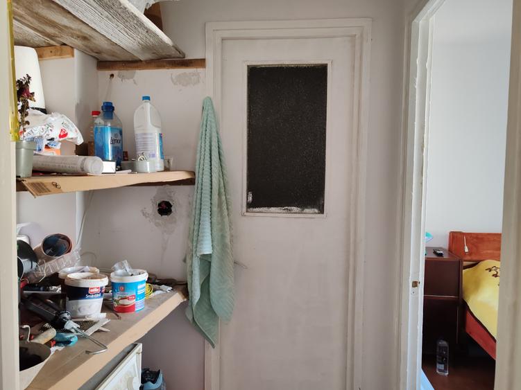 Apartament 2 camere liber la vanzare zona Florilor