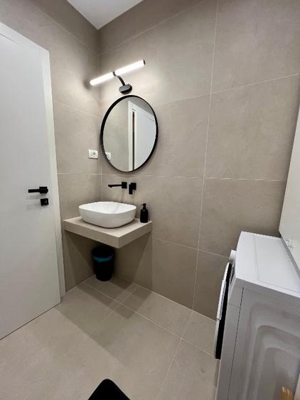 Apartament 2 camere – Prima închiriere | Bloc nou cu lift | Parcare inclusă |