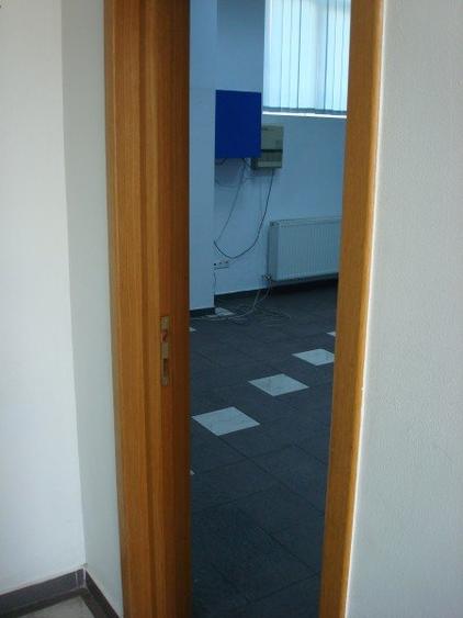 Bd.Unirii-Str.Traian-Str.Matei Basarab-Rin Hotel magazin inchiriere
