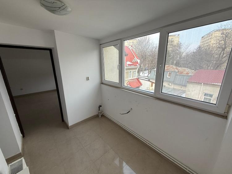 Casa de inchiriat - Ultracentral 324 mp utili + curte