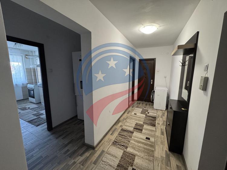 Apartament decomandat, ultracentral – etaj 2, mobilat și utilat complet
