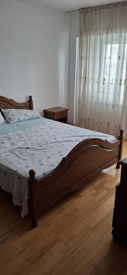 Apartament 3 camere etajul 9/10 total mobilat si utilat, cu CT.