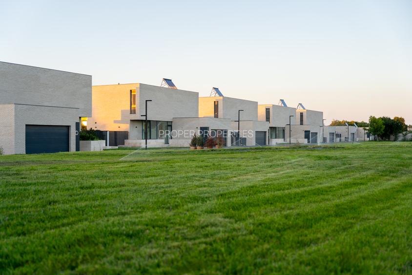 Vila P+1 | Gated Community 8 vile | Parc Privat 8.000 mp | 1 min A0 - 22