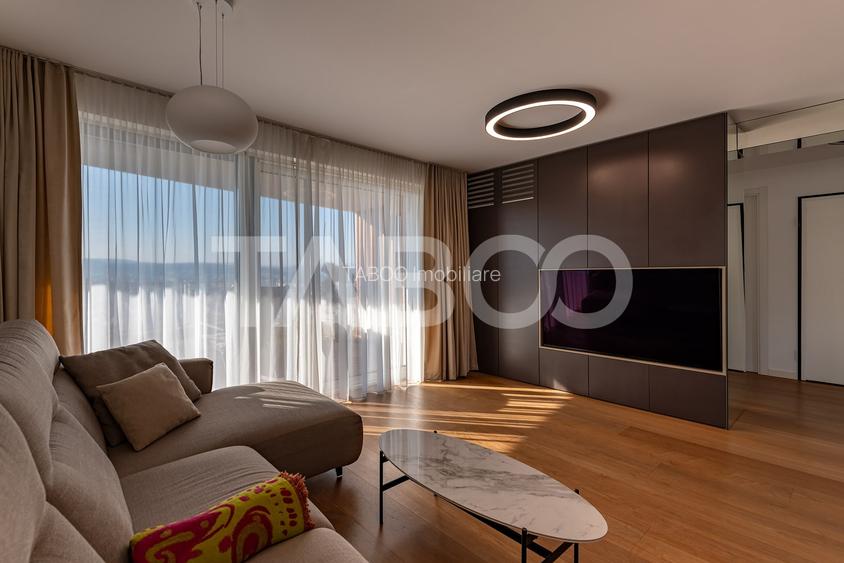 Apartament de lux de vanzare cu 3 camere cu gradina de 200 mp