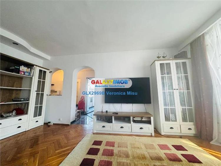 Apartament 3 camere de inchiriat , loc de parcare , fara lift - Titan