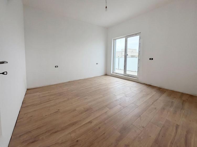 3 Camere - 2 Bai - 72 mp + terasa 25 mp 135.000 euro TVA Inclus