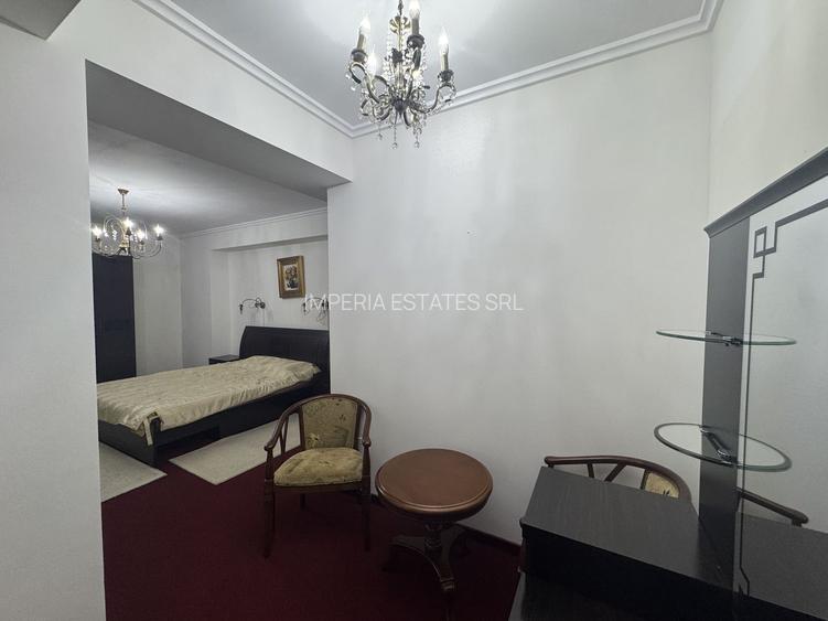 Apartament spatios cu vedere la parc, prima linie - 9