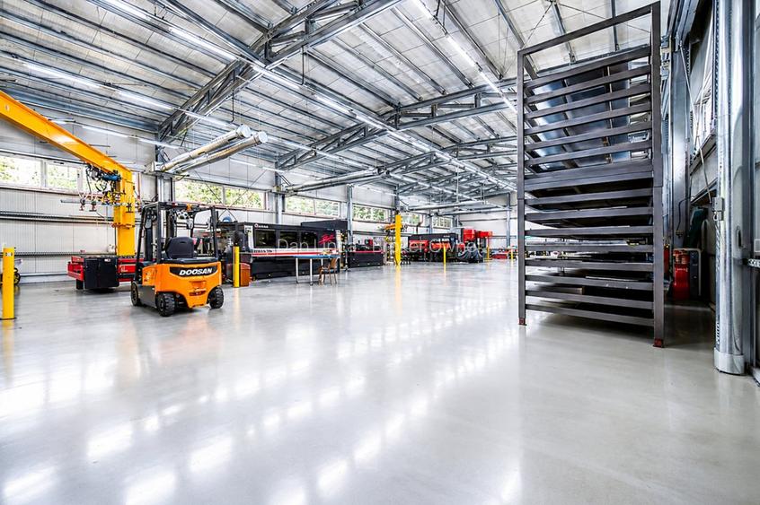 HALĂ MODERNĂ 837 MP - TEREN 4.236 MP - 90 kW – ISU - ACCES TIR - 12